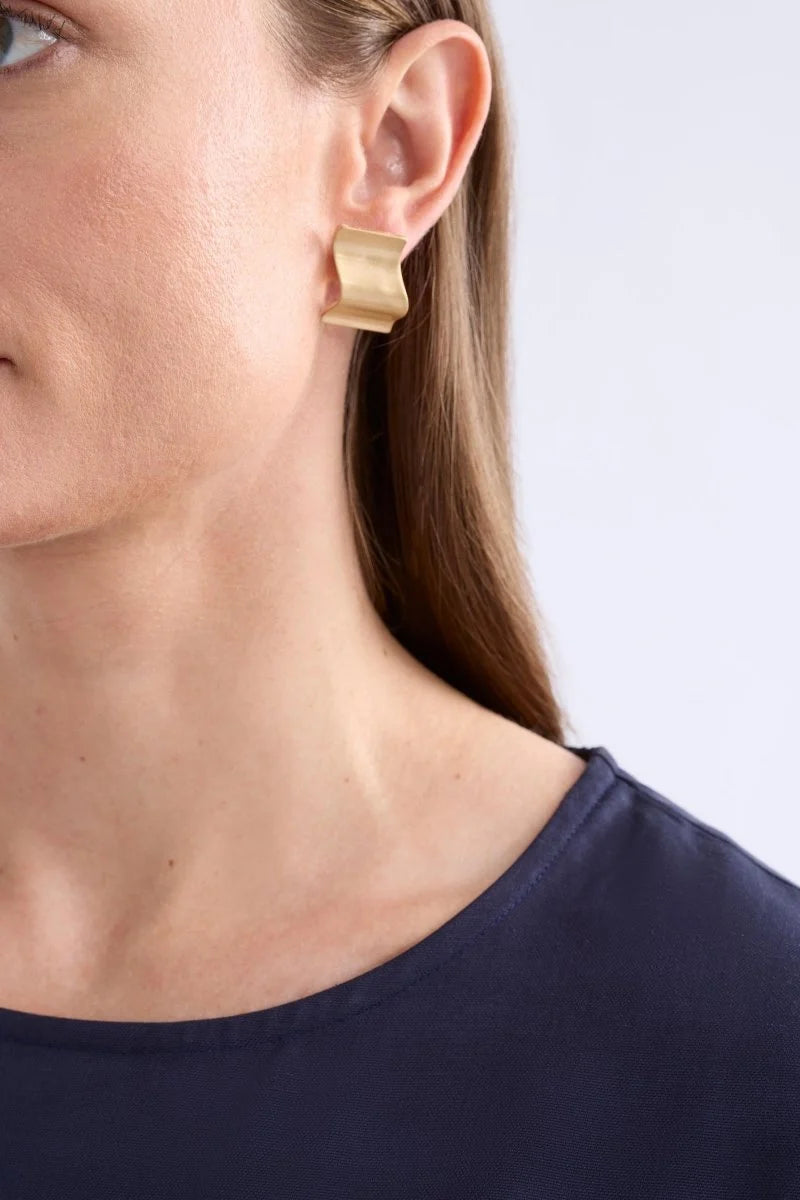Savven Stud Earring