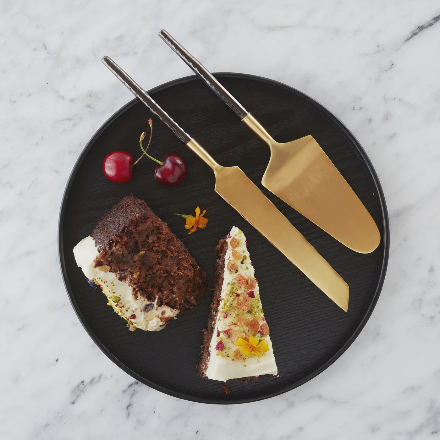 Santo Cake and Knife Set