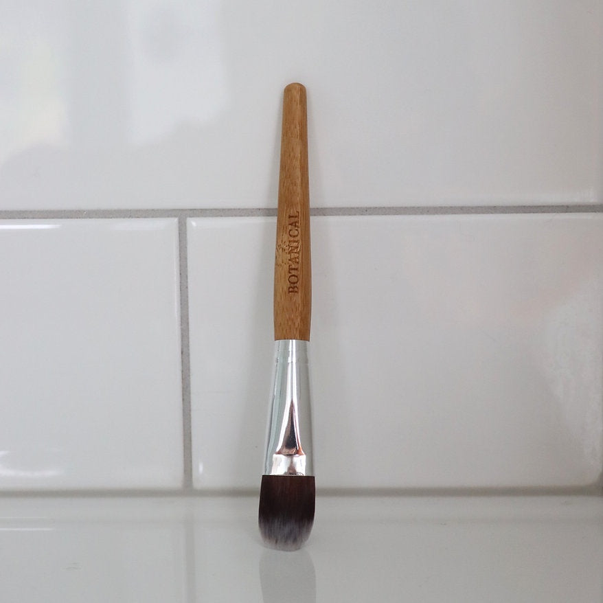 Wooden Handle Mask Application Brush