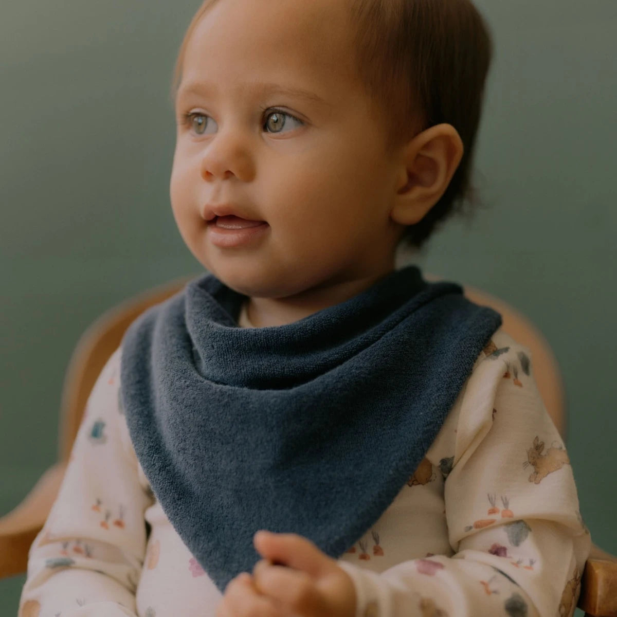 Triangle Bib