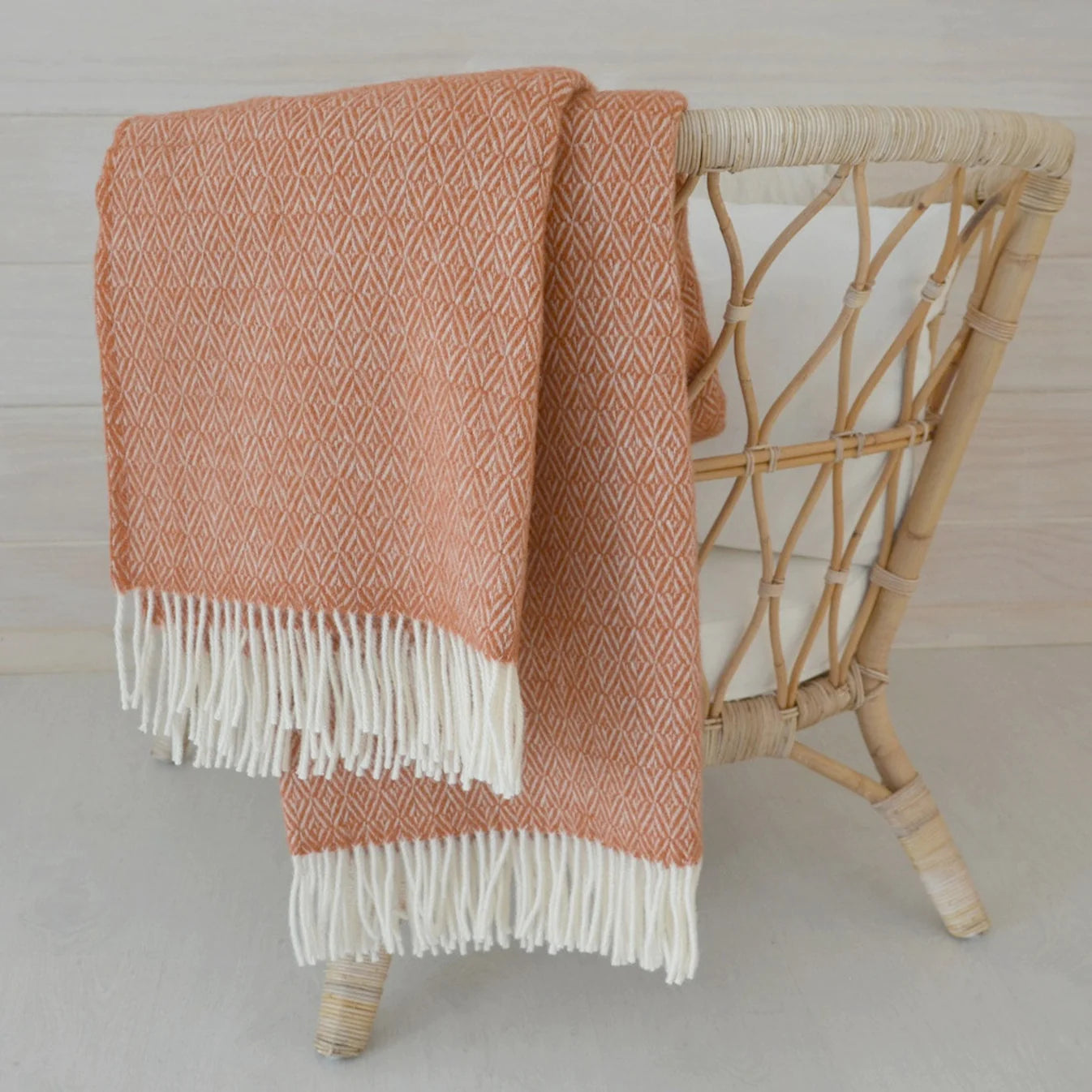 Nordic Chill | 100% NZ Lamb's Wool Throw - Silva
