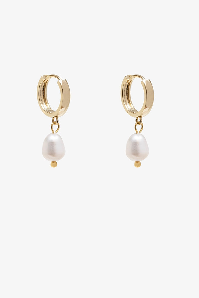 Everyday Pearl Huggie | Gold