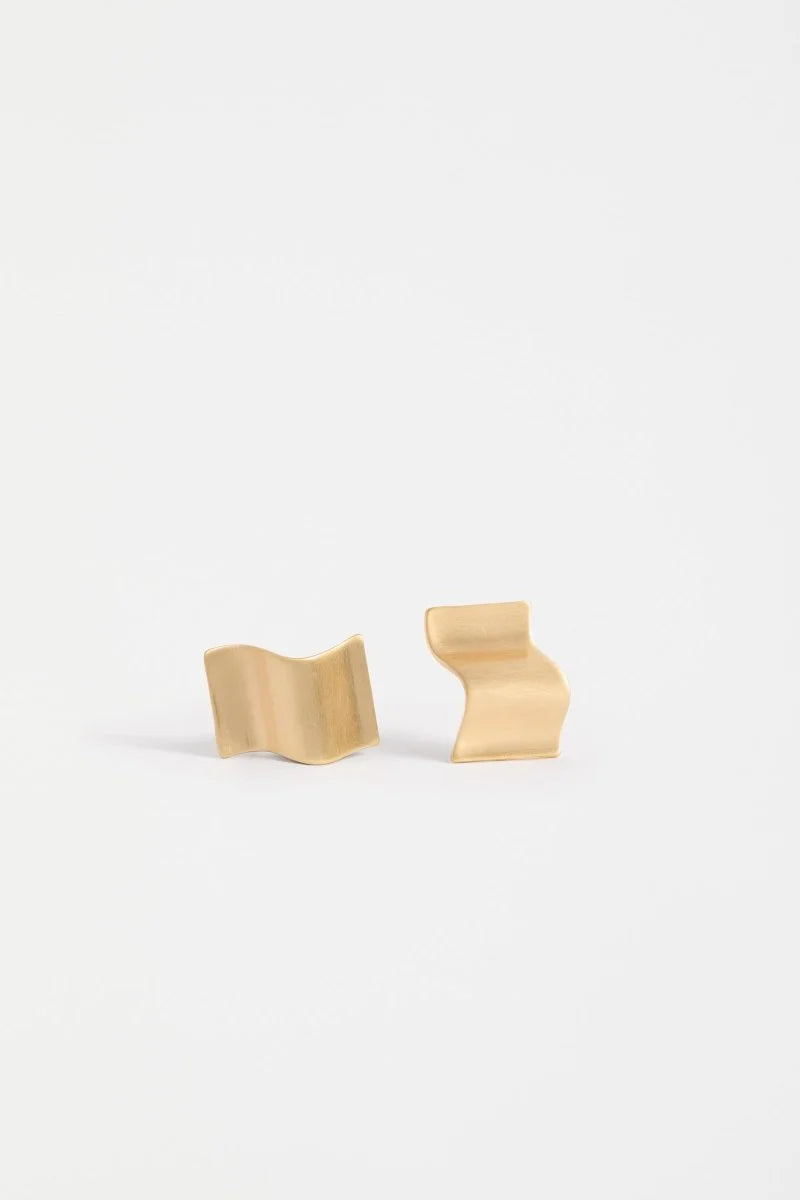 Savven Stud Earring