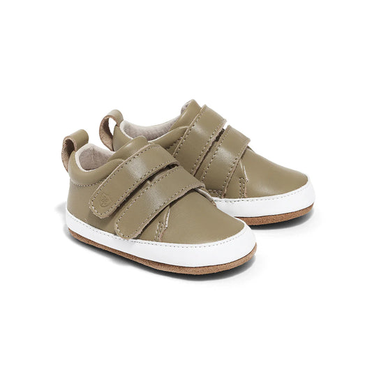 Scout Sneaker