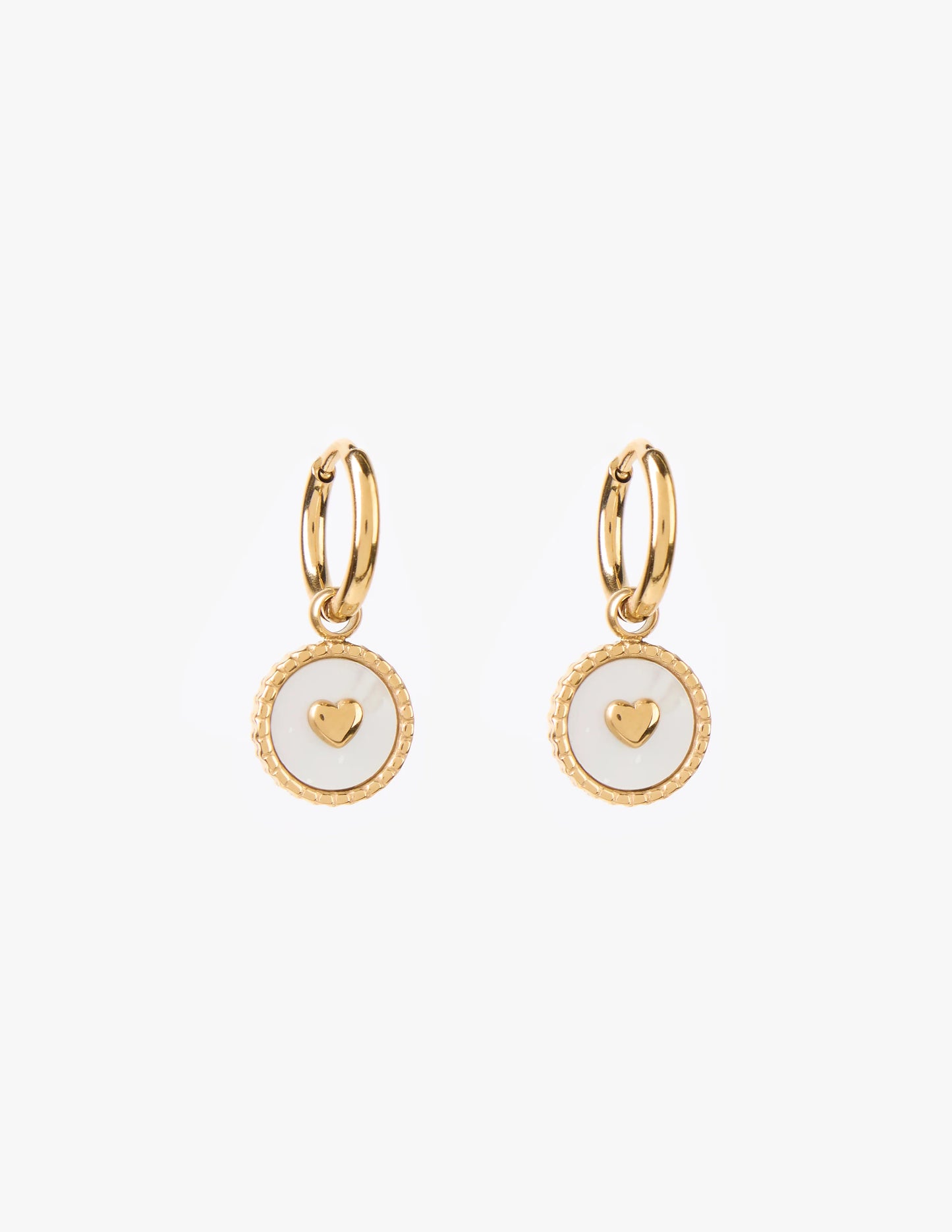 Gold Shell Round Pendant w Mini Heart Earrings