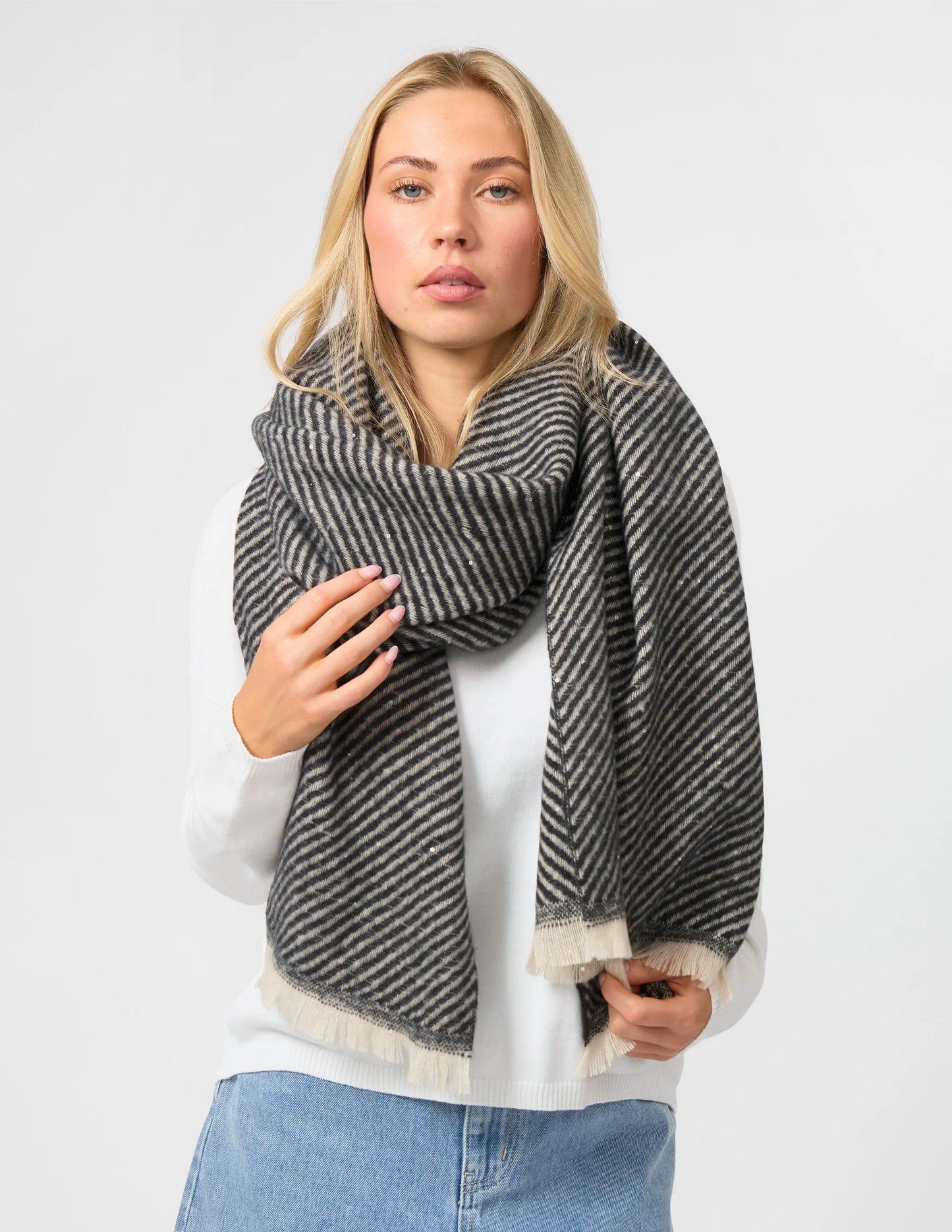 Scarf | Black and Grey Stripes