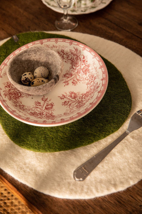 Plain Pebble Pastille Felt Placemat